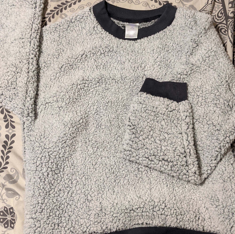 Fuzzy sweatshirt